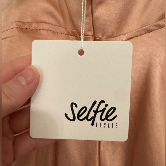 NWT Selfie Leslie PERFECT DAY SATIN MIDI DRESS BLUSH- Medium - Picture 7 of 11